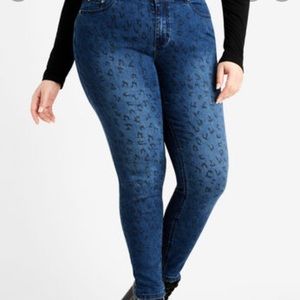 Ashley Stewart jeans w/leopard print design